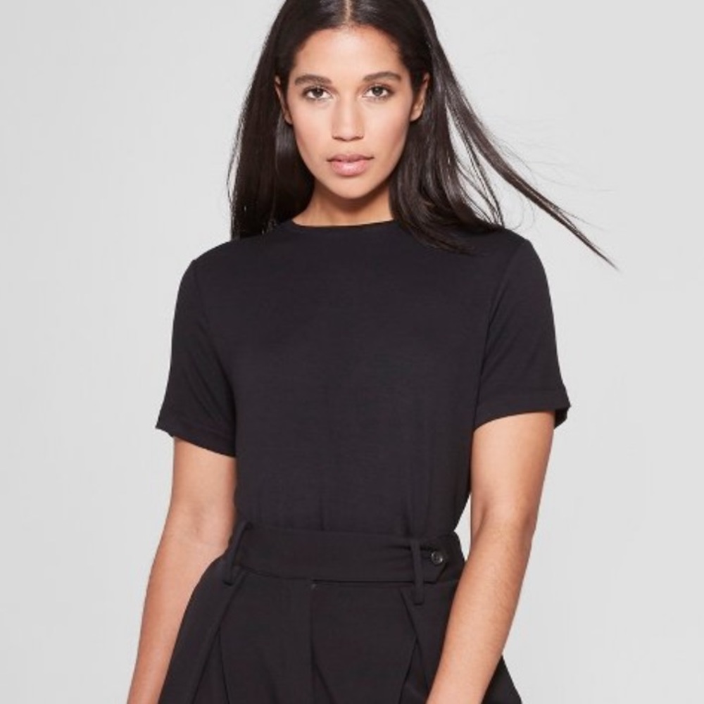 Perfect Target Black Basic T-Shirt